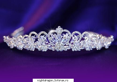 Accesorii mirese - tiara de argint cu cristale (Austria) - Moda Femei