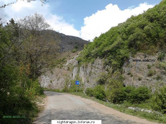 cheile - gorj
o frumoasa regiune de munte care merita vazuta .

sursa :   cheile gorj