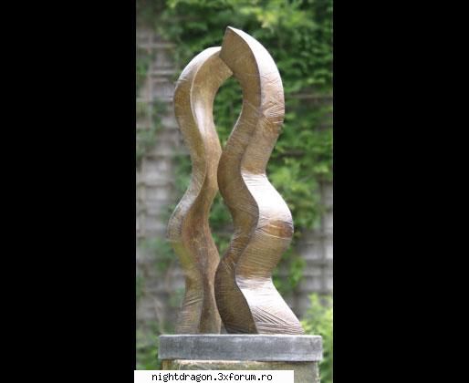 Foto Sculpturi - John Evans, "Spatiul dintre noi" - Sculptura