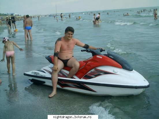 Foto membri 2 - cum fac sa imi postez shi eu fatza aici?:( - Foto Membri