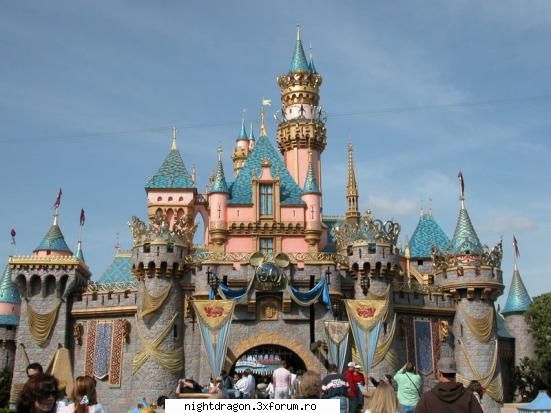 Galerie foto -locuri frumoase pe glob - Disneyland Park, California - Locuri frumoase