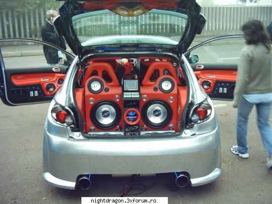 Salutare la toti nebunii cu masini tunate..ca io detin una..:P - stiu ca`i ceva de capu` ei - Auto Tuning